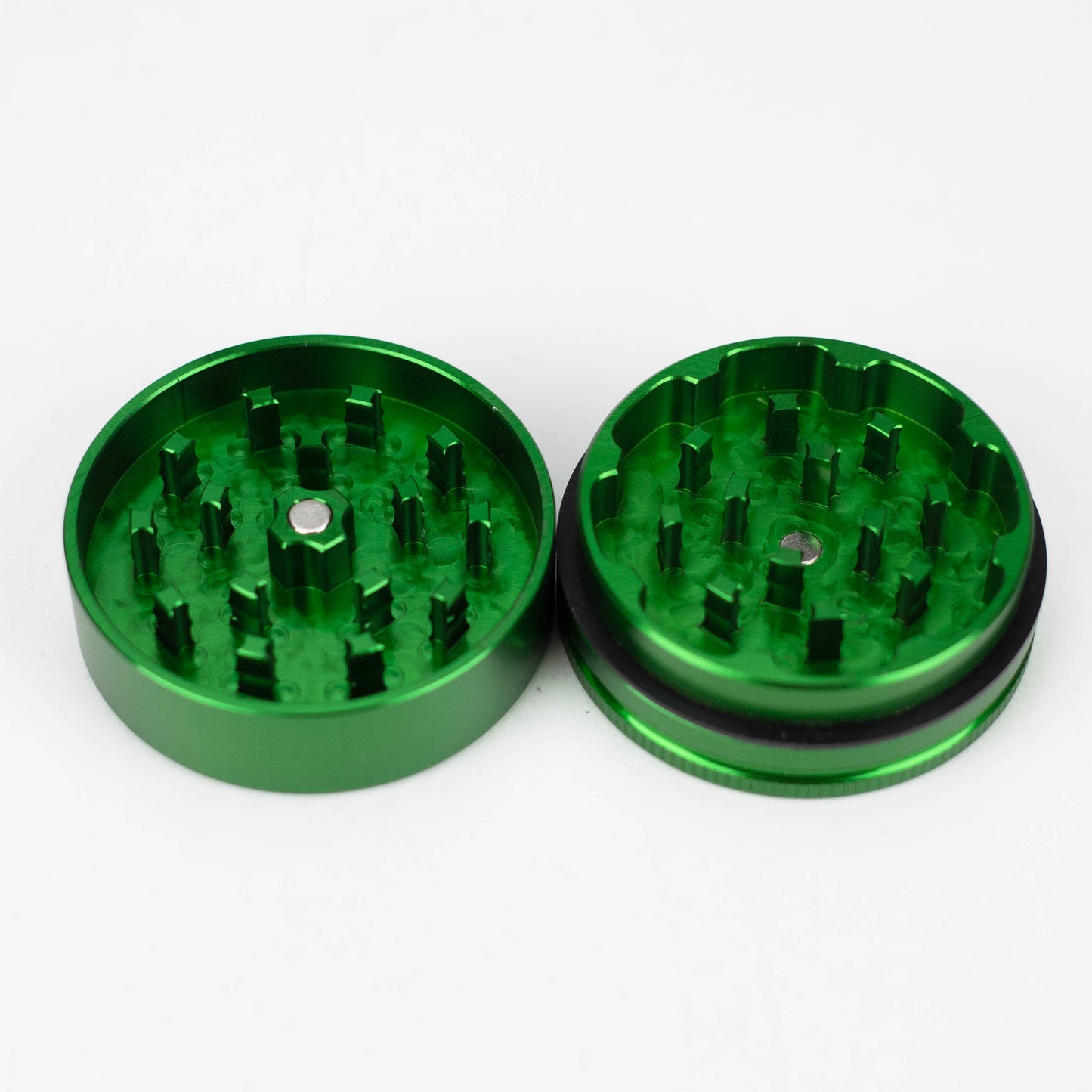 Santa Cruz Shredder | 2 Piece Medium Shredder_4