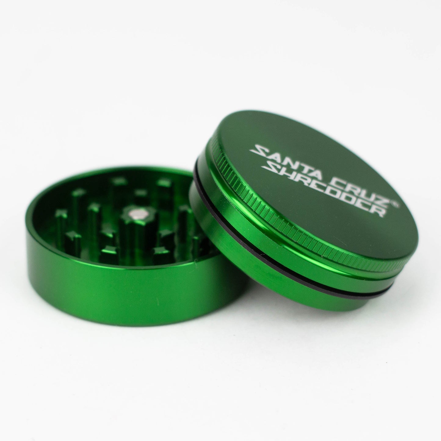 Santa Cruz Shredder | 2 Piece Medium Shredder_1