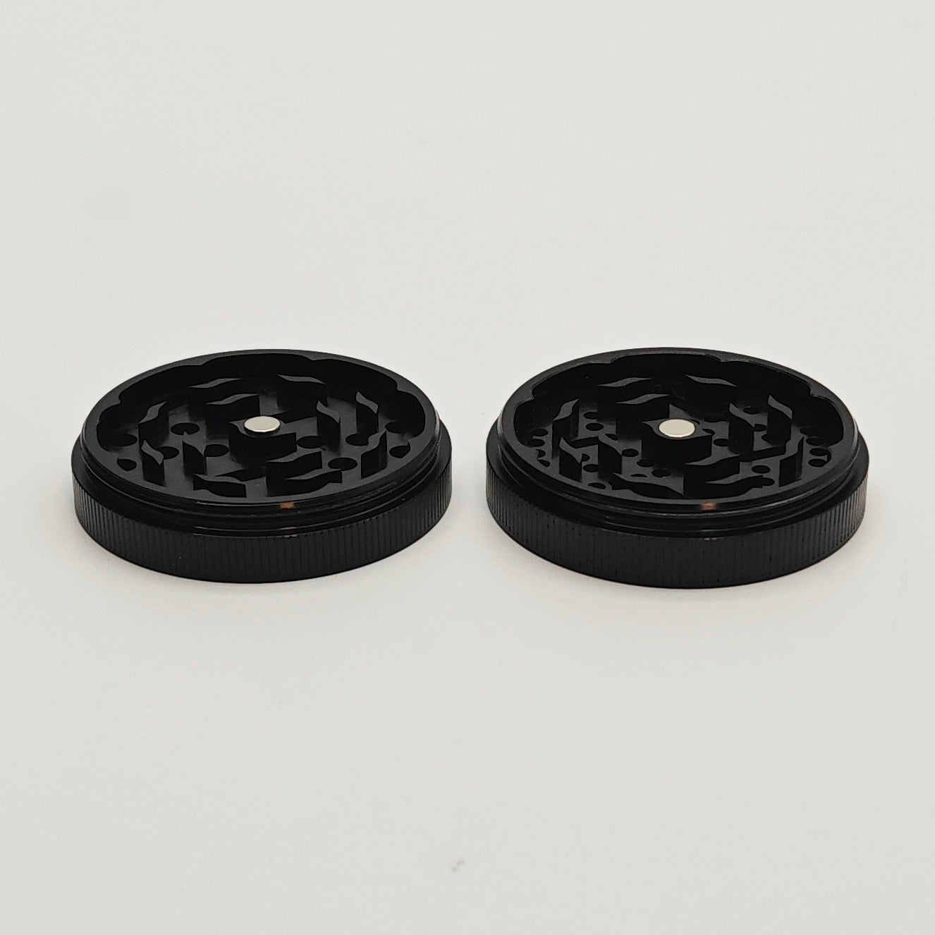 Fortune | 6 Piece 51mm x 54mm Aluminum Grinder_2
