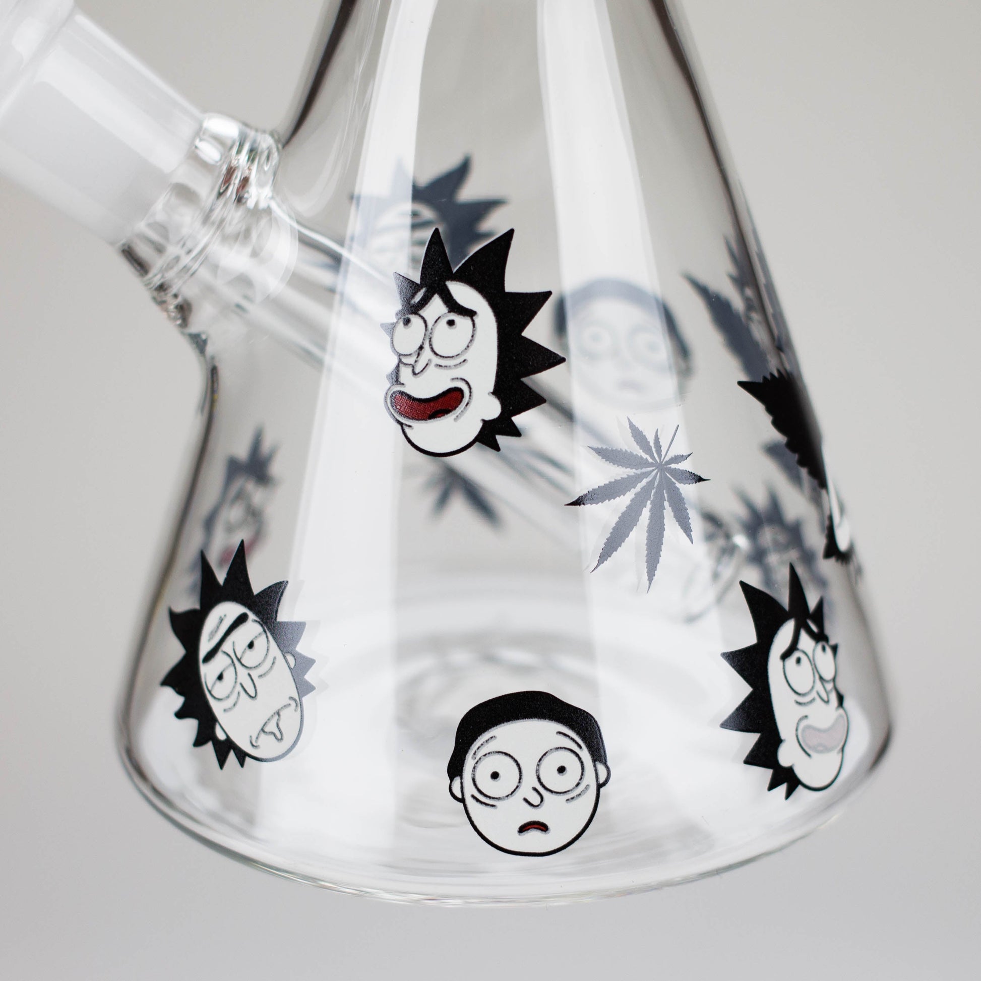 10" Cartoon Glow-in-the-Dark Glass Bong_4