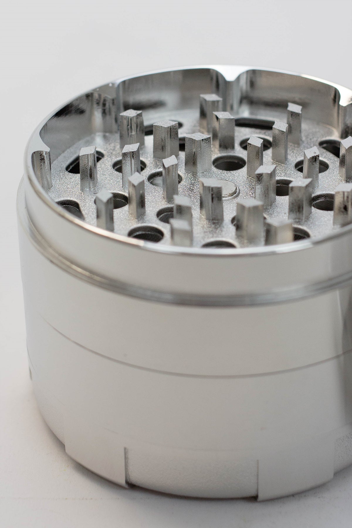 Ghost | 4 Piece Large Metal Grinder_2
