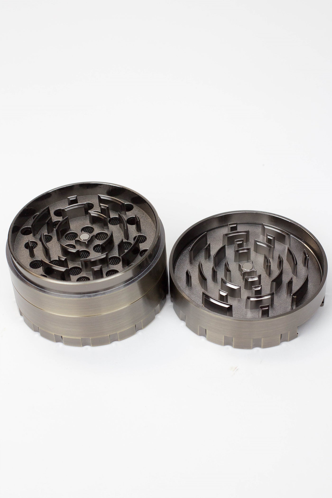 NG | 4 Piece Large Gunsteel Grinder_4